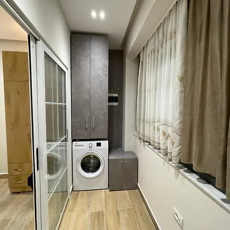 Modern 1 Bedroom טיראנה