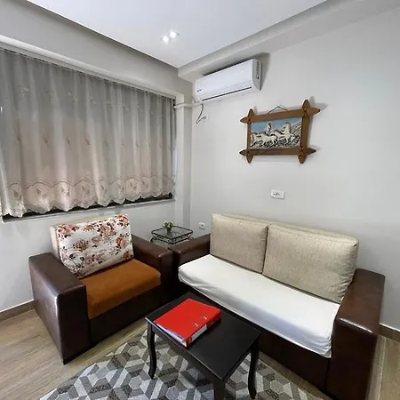 Modern 1 Bedroom טיראנה